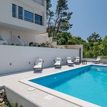 פודסטראנה Villa Graf מראה חיצוני תמונה