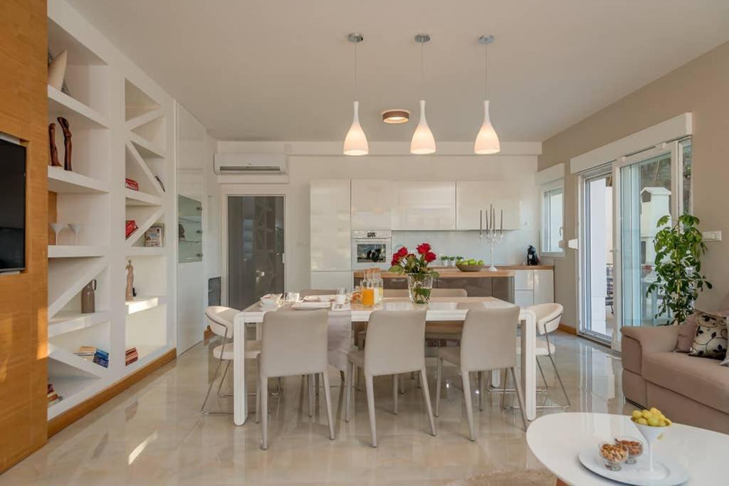 פודסטראנה Villa Graf מראה חיצוני תמונה