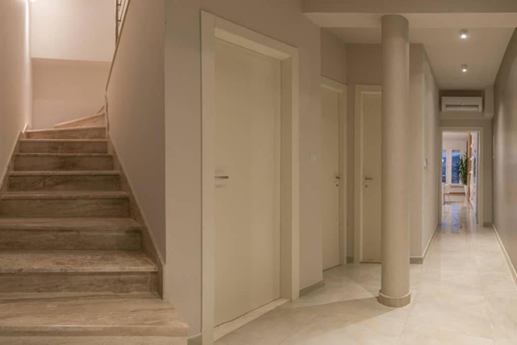 פודסטראנה Villa Graf מראה חיצוני תמונה